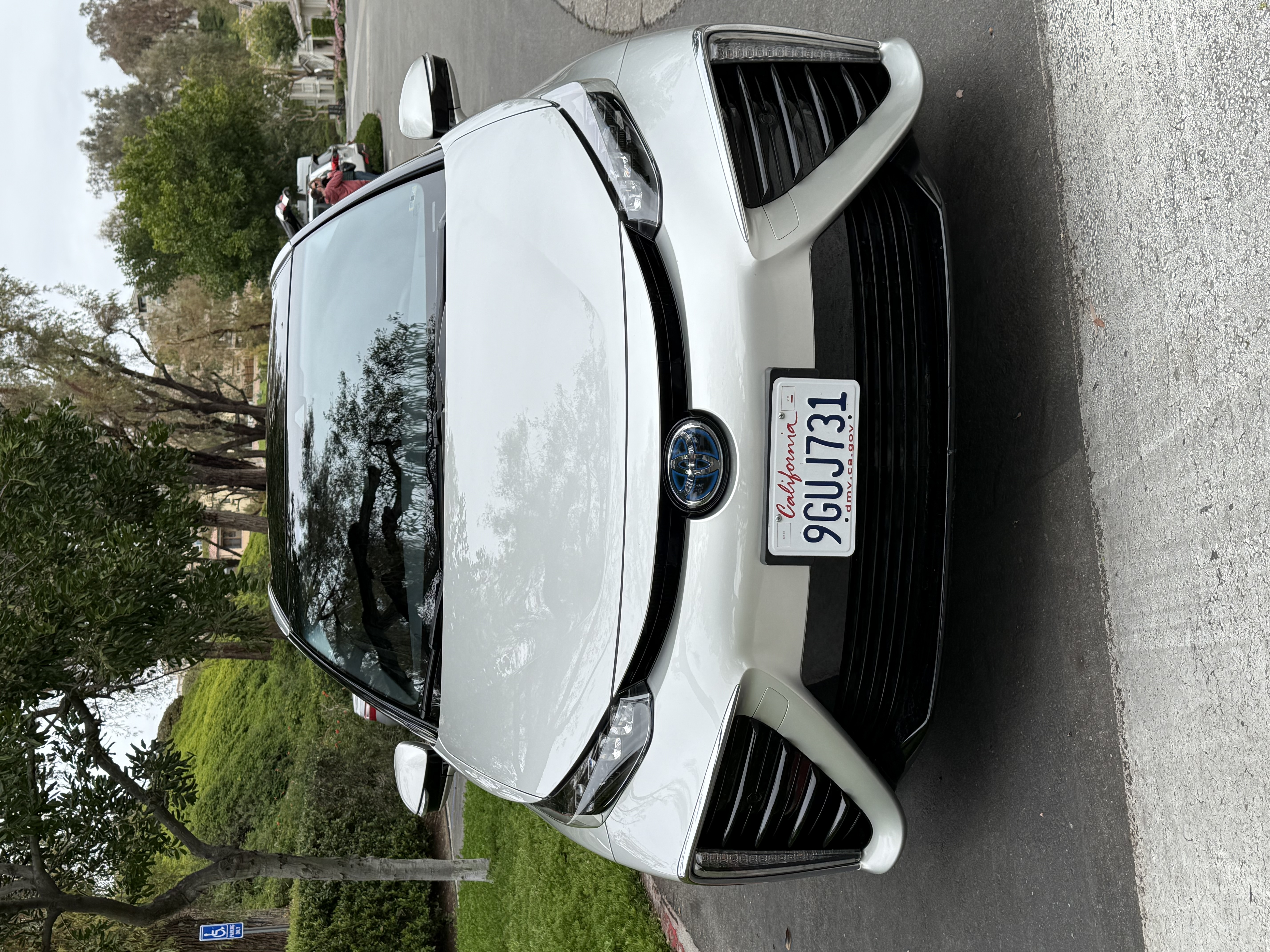 Used 2017 Toyota Mirai FWD image 4