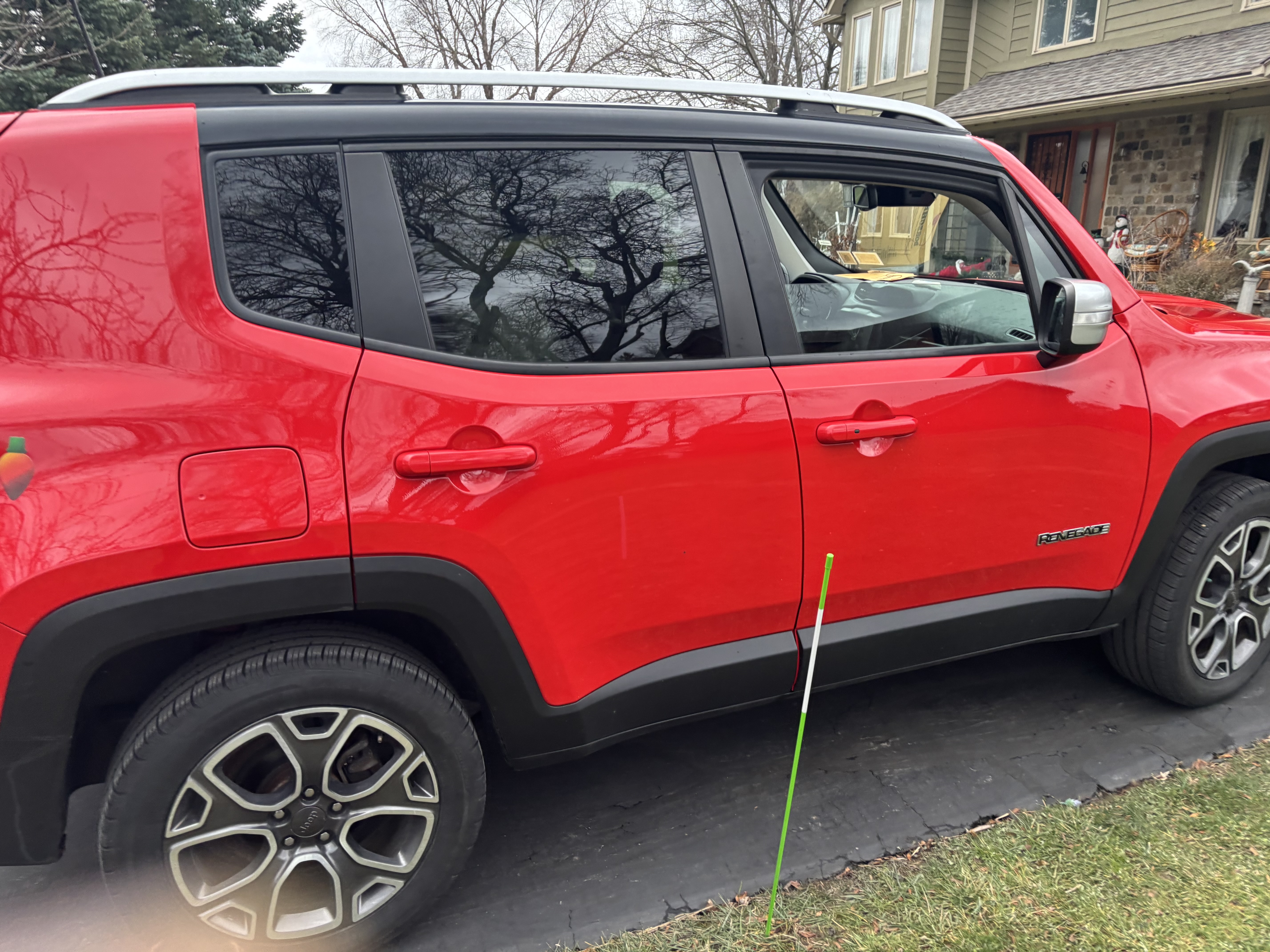 Used 2018 Jeep Renegade Limited w/ UConnect 8.4 Nav Group AWD/4WD image 4