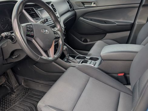 Used 2017 Hyundai Tucson Sport w/ Cargo Package image 11