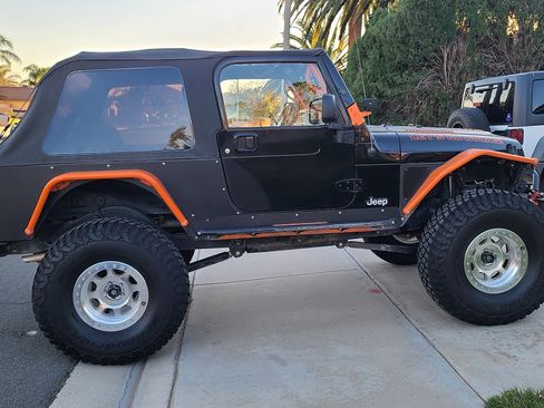 Used 2005 Jeep Wrangler Unlimited image 5