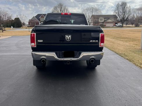 Used 2013 RAM 1500 Laramie w/ Convenience Group image 9