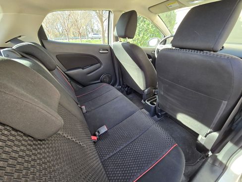 Used 2013 MAZDA MAZDA2 Touring image 18