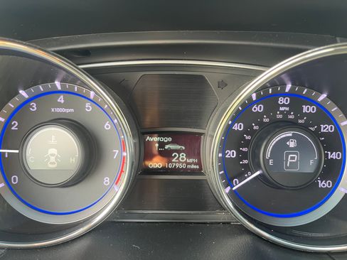 Used 2011 Hyundai Sonata GLS image 15