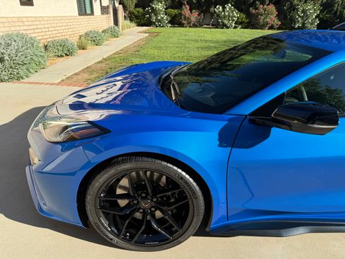 Used 2025 Chevrolet Corvette Z06 image 6