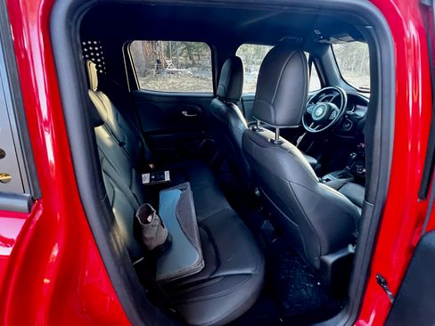 Used 2020 Jeep Renegade Altitude image 13