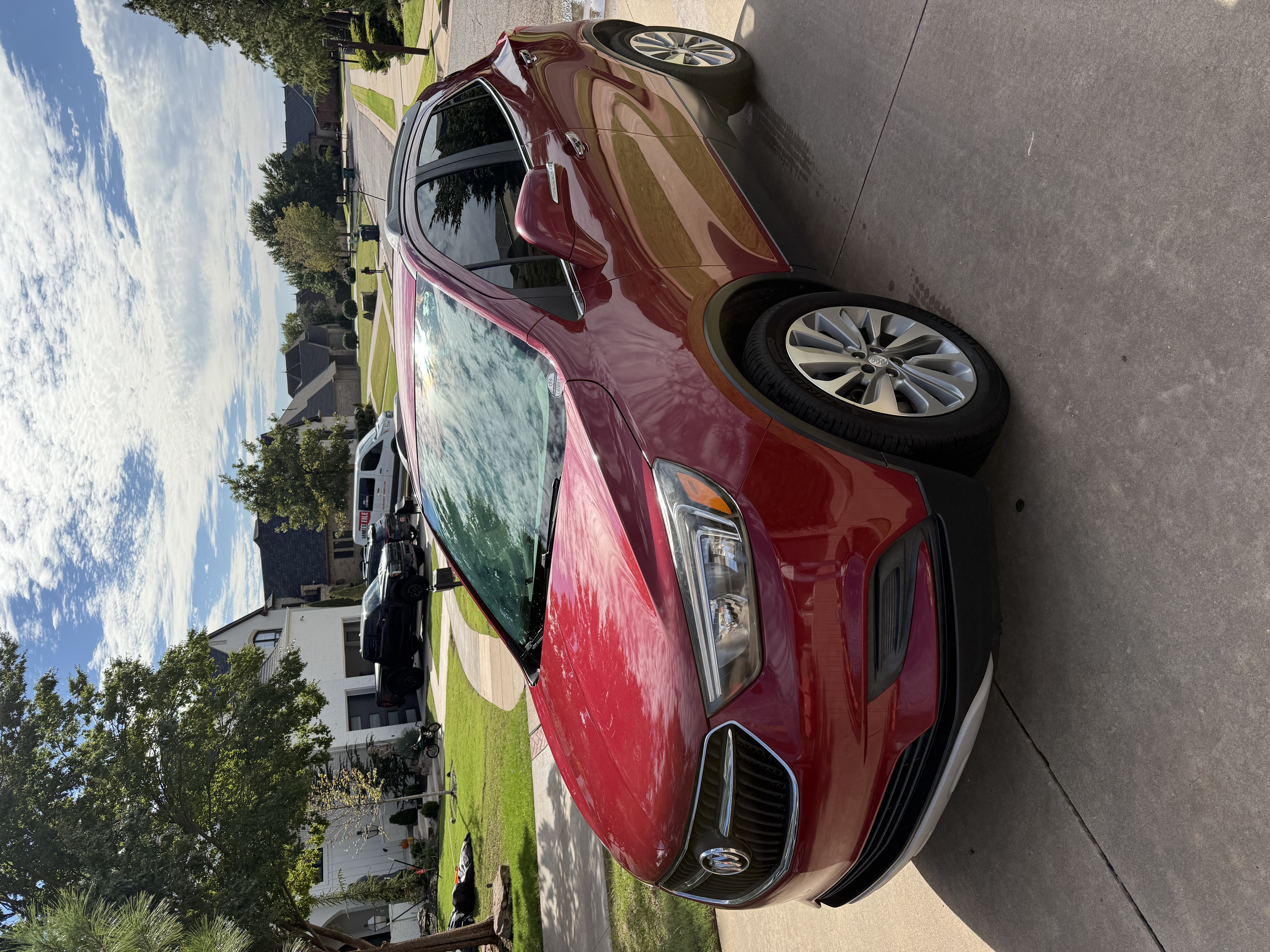 Used 2018 Buick Encore Preferred FWD image 1