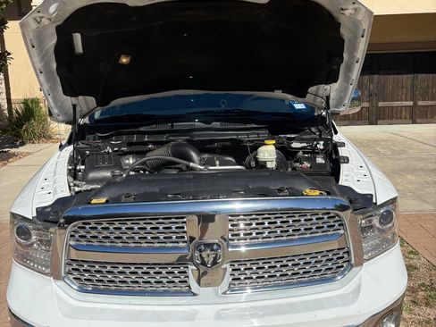 Used 2017 RAM 1500 Laramie w/ Convenience Group image 16