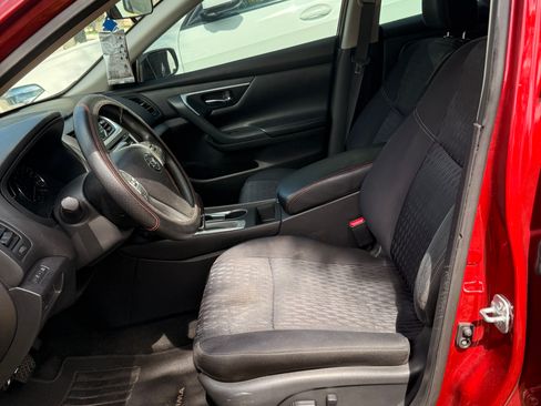 Used 2017 Nissan Altima 2.5 S w/ Power Driver Seat Package FWD image 5