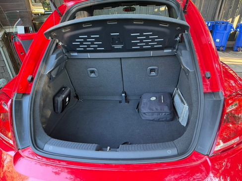 Used 2015 Volkswagen Beetle 1.8T FWD image 10