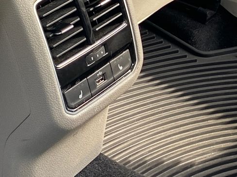 Used 2017 Volkswagen Passat 1.8T SE image 12