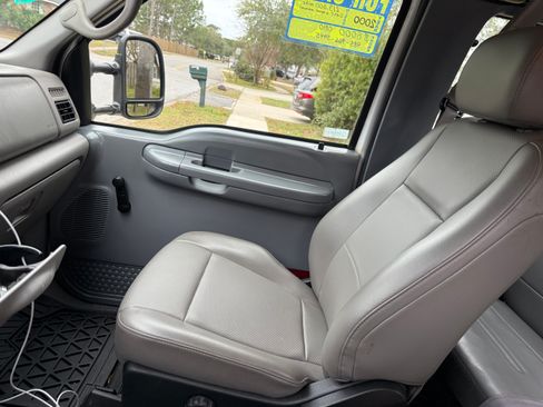 Used 2000 Ford F250 Short Bed image 16