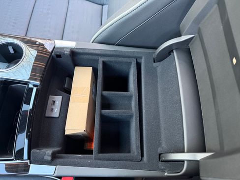 Used 2026 Cadillac Escalade ESV Luxury w/ Touring Package image 18