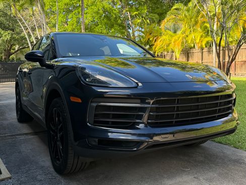 Used 2019 Porsche Cayenne image 1