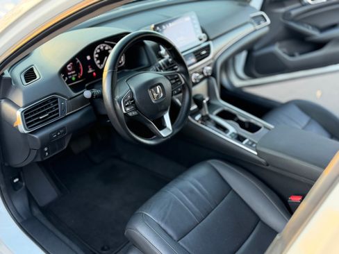 Used 2020 Honda Accord EX-L image 9