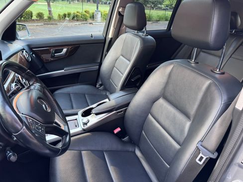 Used 2013 Mercedes-Benz GLK 350 4MATIC image 19