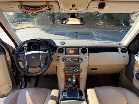 Used 2010 Land Rover LR4 HSE LUX image 5