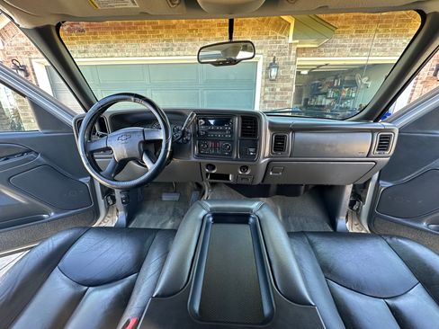 Used 2003 Chevrolet Silverado 1500 LS image 28