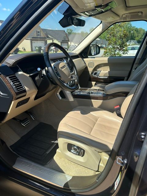 Used 2017 Land Rover Range Rover Supercharged AWD/4WD image 16