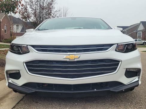 Used 2018 Chevrolet Malibu LT image 6