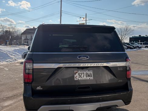 Used 2020 Ford Expedition Max Platinum image 2