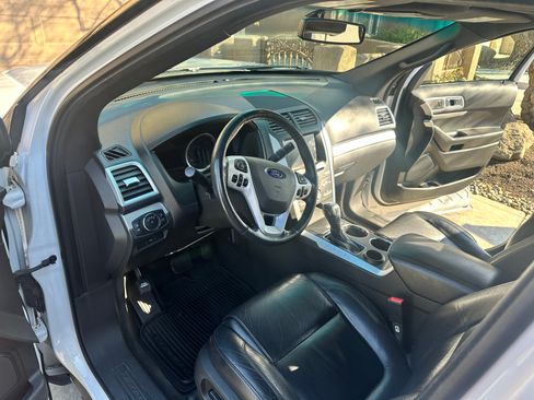 Used 2013 Ford Explorer XLT image 6