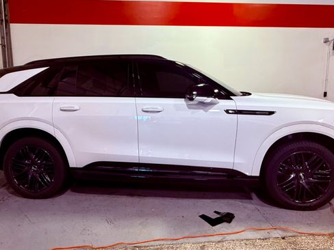 Used 2025 Cadillac Escalade IQ Sport 1 w/ LPO, ONYX Package image 4