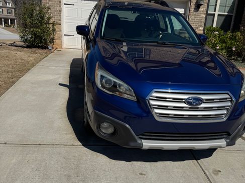 Used 2016 Subaru Outback 3.6R Limited image 4