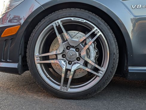 Used 2013 Mercedes-Benz E 63 AMG Wagon image 19