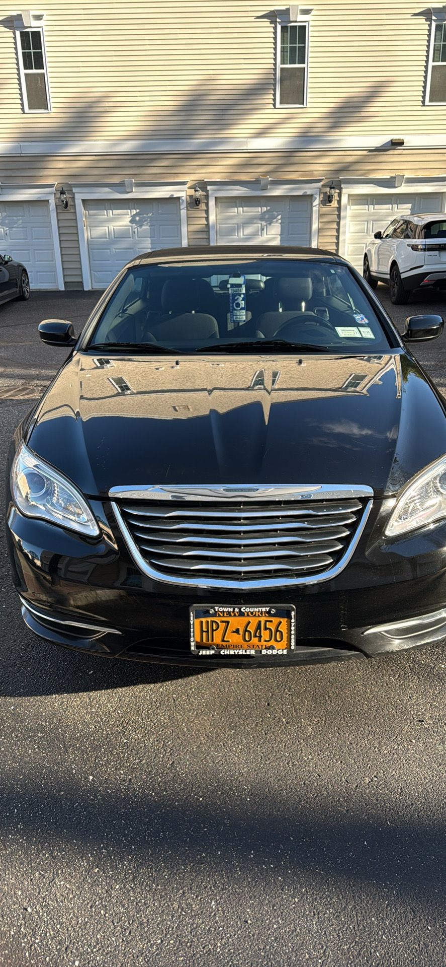 Used 2013 Chrysler 200 Touring FWD image 4