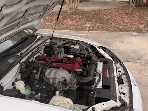 Used 2003 MAZDA MX-5 Miata image 4