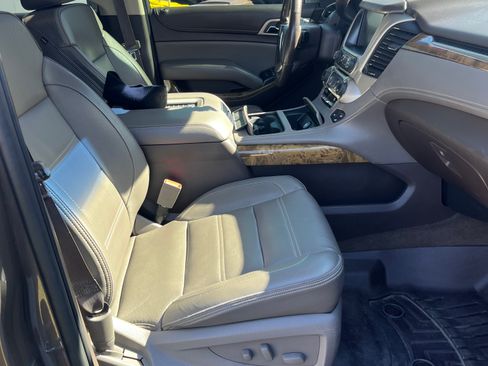 Used 2016 GMC Yukon XL Denali w/ Enhanced Security Package AWD/4WD image 6