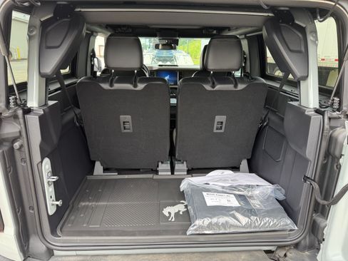 Used 2024 Ford Bronco Wildtrak AWD/4WD image 12