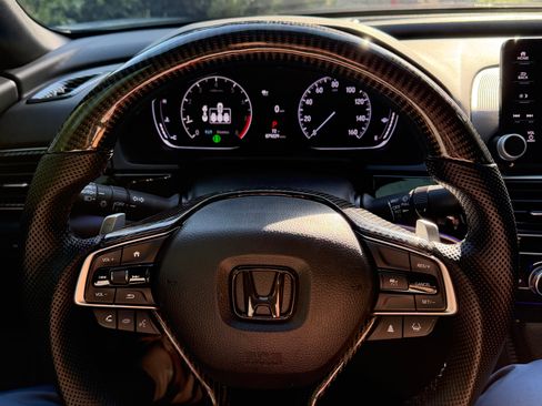 Used 2021 Honda Accord Sport image 14