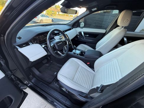 Used 2022 Land Rover Discovery Sport S image 10