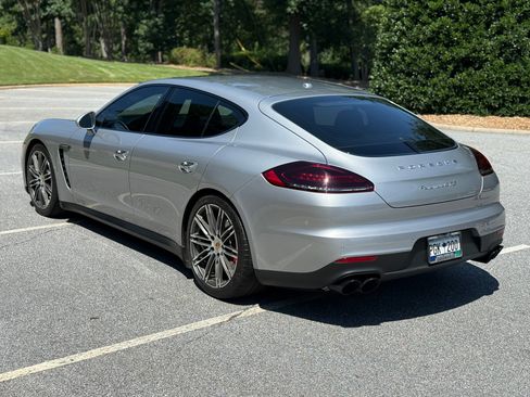 Used 2015 Porsche Panamera GTS AWD/4WD image 2