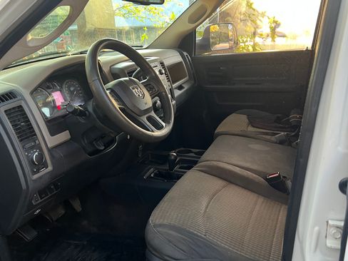 Used 2012 RAM 2500 ST w/ Chrome Appearance Group image 10