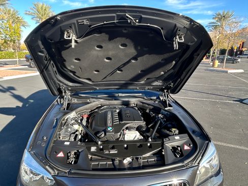 Used 2015 BMW 740i image 12