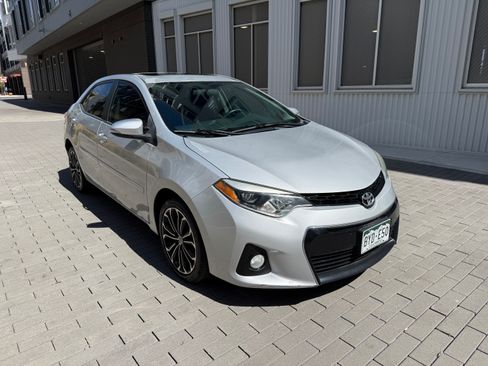 Used 2014 Toyota Corolla S image 2