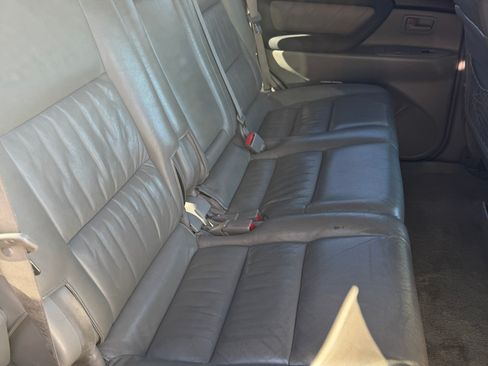 Used 2007 Toyota Land Cruiser image 17