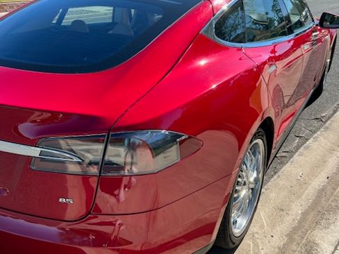 Used 2014 Tesla Model S P85 image 20