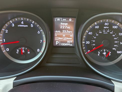 Used 2014 Hyundai Santa Fe Sport w/ Popular Equipment Package 02 FWD image 9