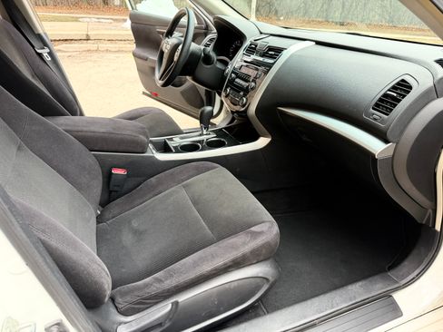 Used 2013 Nissan Altima 2.5 S image 12