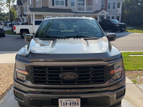 Used 2024 Ford F150 XL RWD image 2