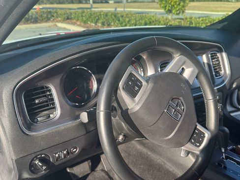 Used 2014 Dodge Charger R/T image 8