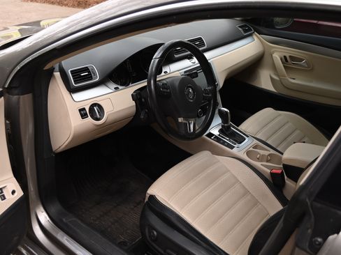 Used 2012 Volkswagen CC R-Line image 8