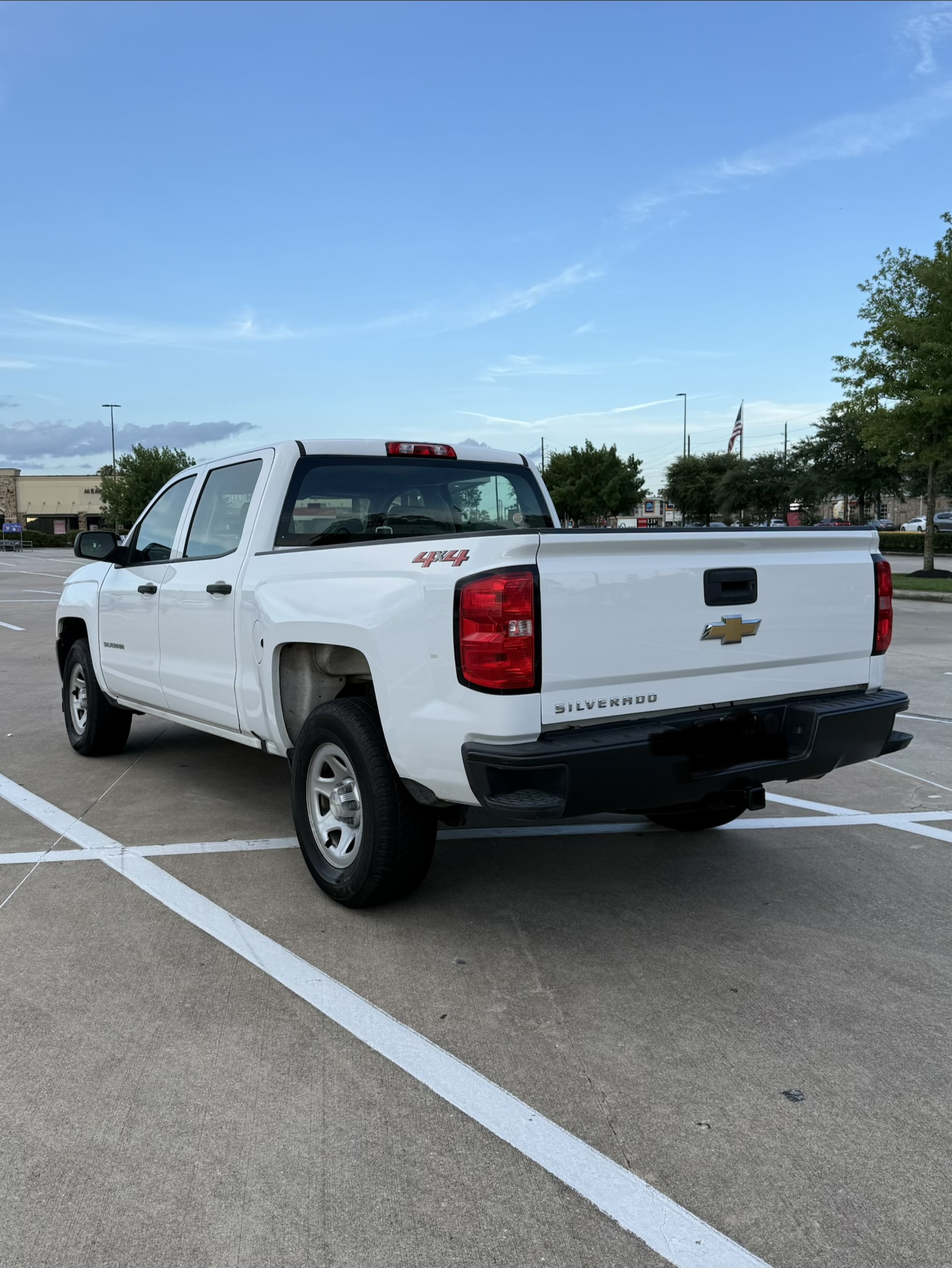 Used 2018 Chevrolet Silverado 1500 W/T w/ Trailering Package AWD/4WD image 6