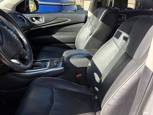 Used 2019 INFINITI QX60 Luxe w/ Essential Package image 11