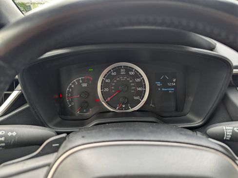 Used 2021 Toyota Corolla SE w/ SE Premium Package image 9