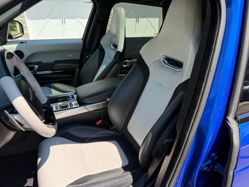 Used 2019 Land Rover Range Rover Sport SVR AWD/4WD image 6
