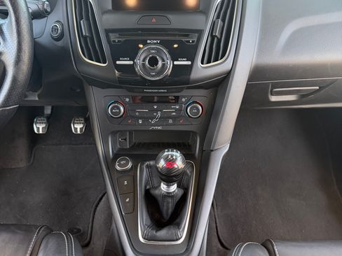 Used 2016 Ford Focus ST w/ Equipment Group 402A image 22